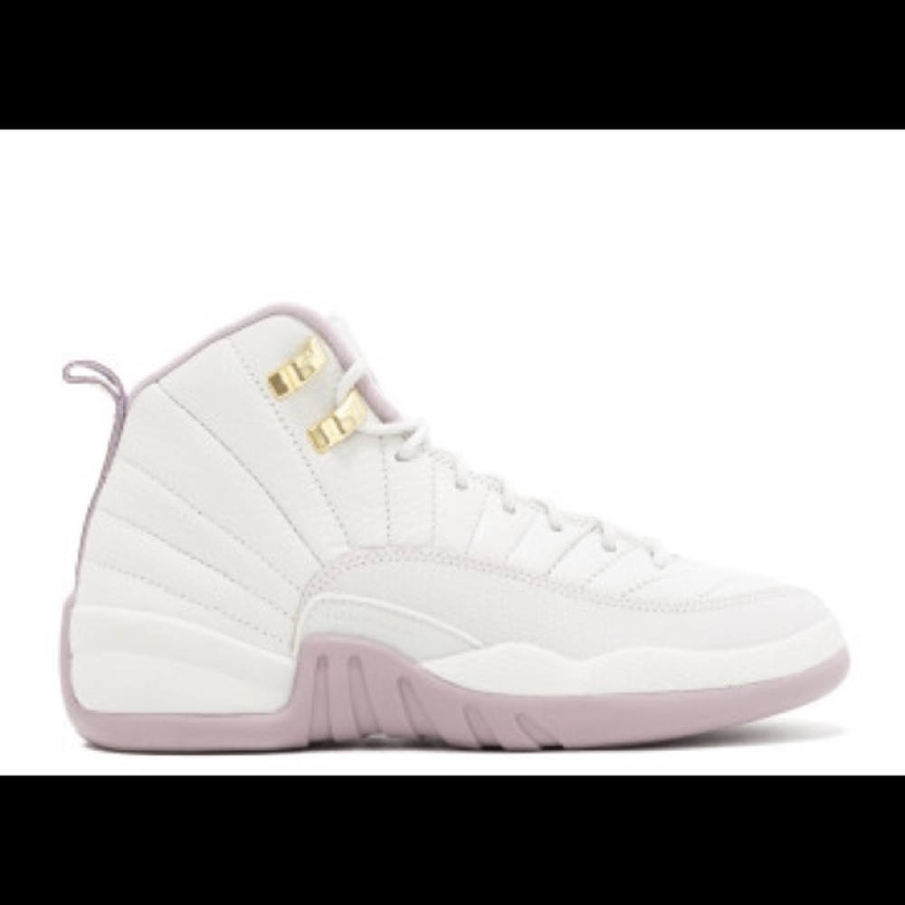 Women's Air Jordan's - Picture 3 of 8