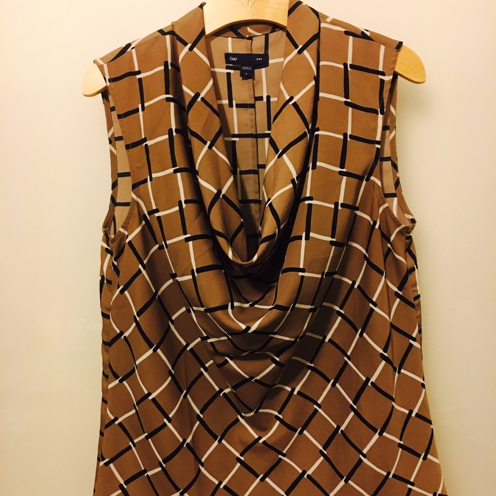 Gap Women's Sleeveless Blouse Small