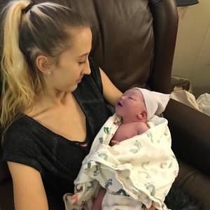 Meet your Posher, Alyssa