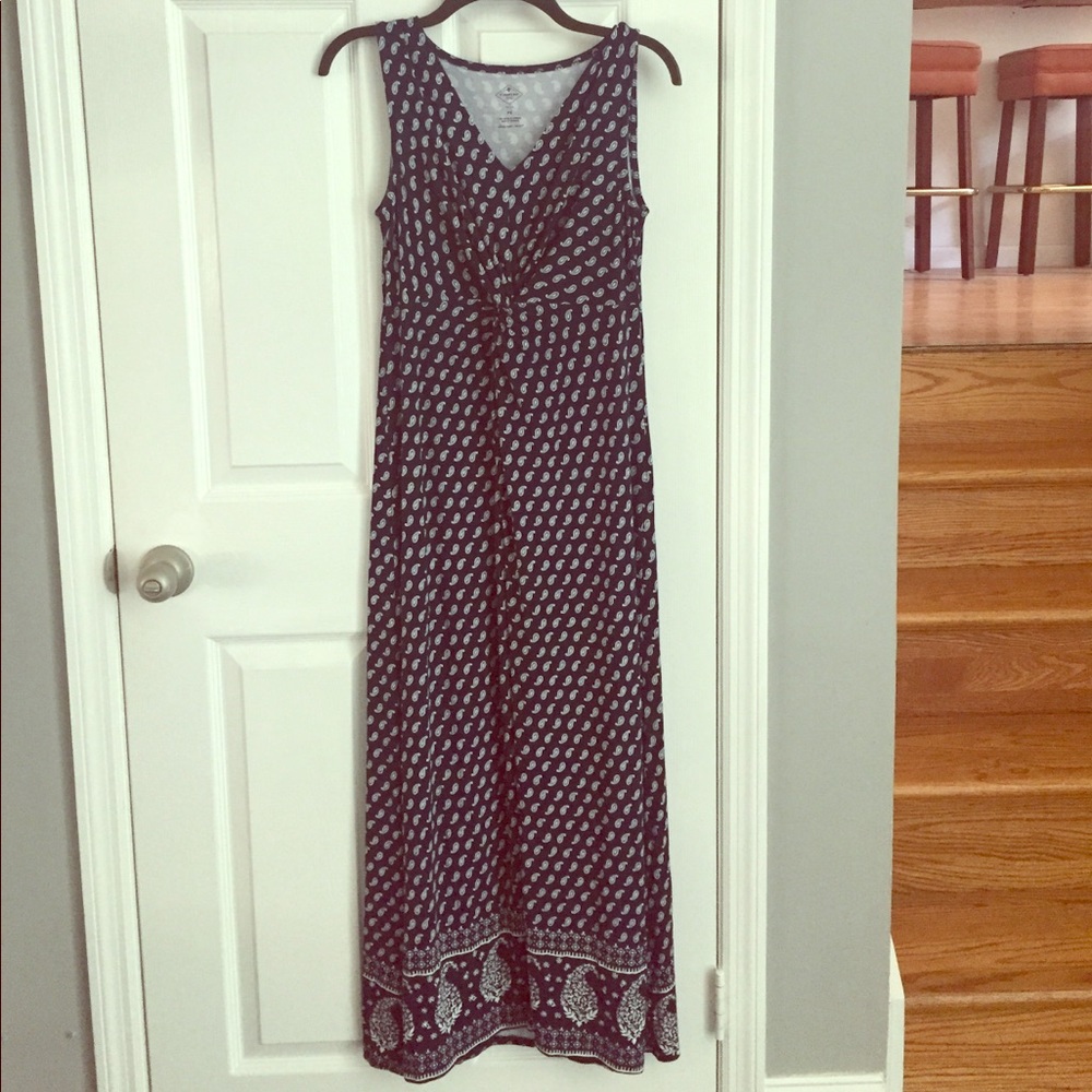 Paisley maxi dress with twist front.