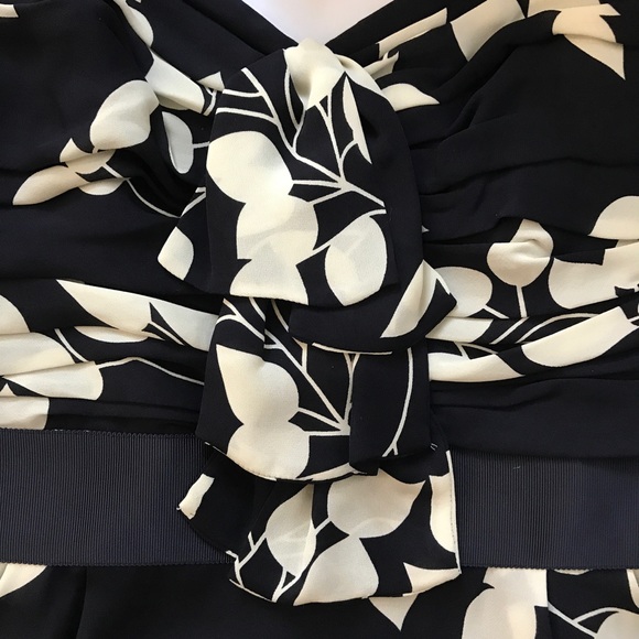 Tory Burch | Navy Leaf Print Silk Dress - Picture 2 of 4