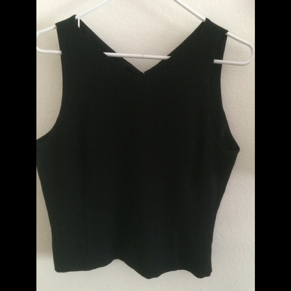 Sleeveless fpinned stripped vest, back buttons