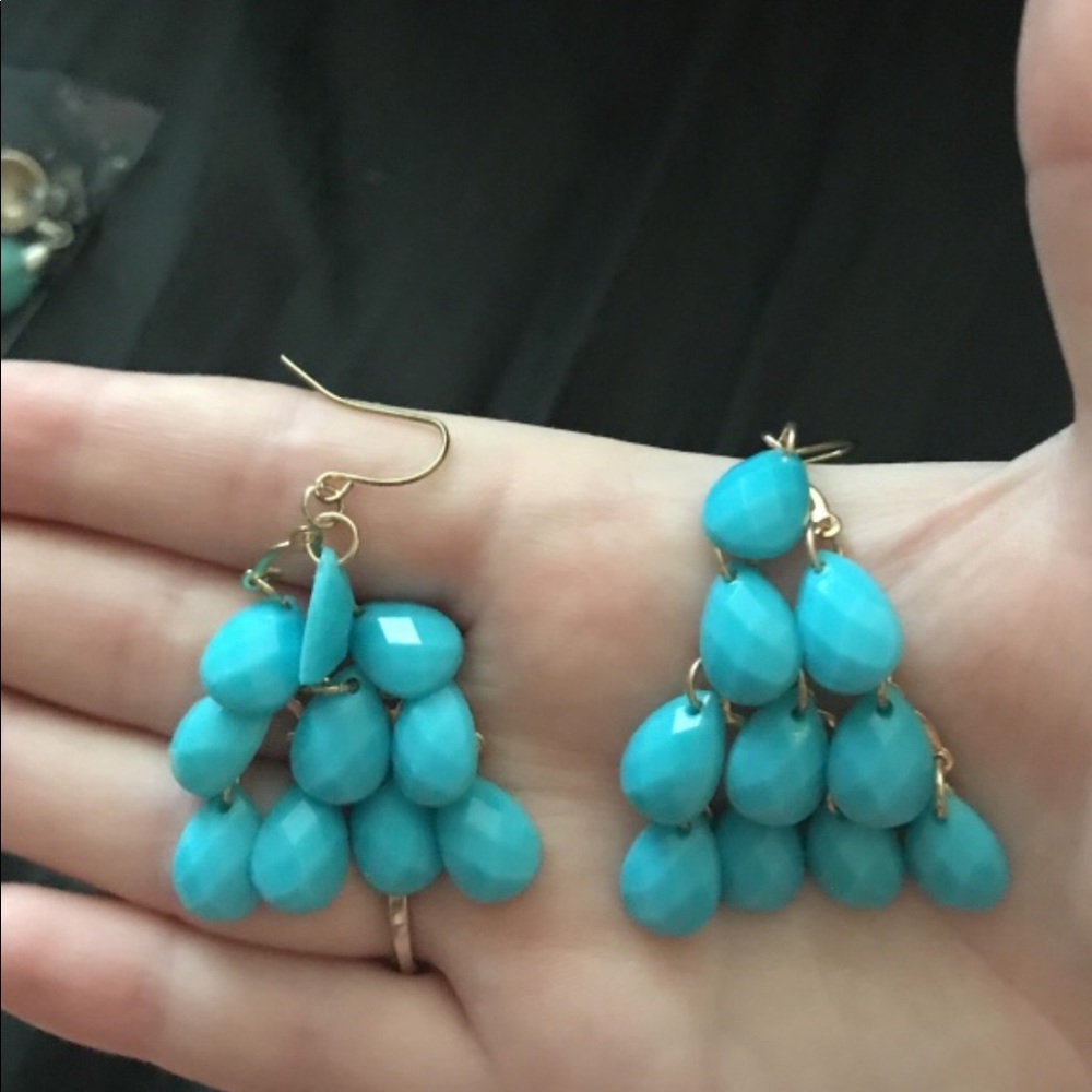 Earrings & bracelet bundle