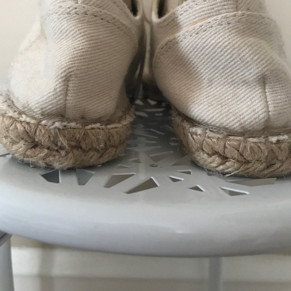 Sneakers - Picture 3 of 3