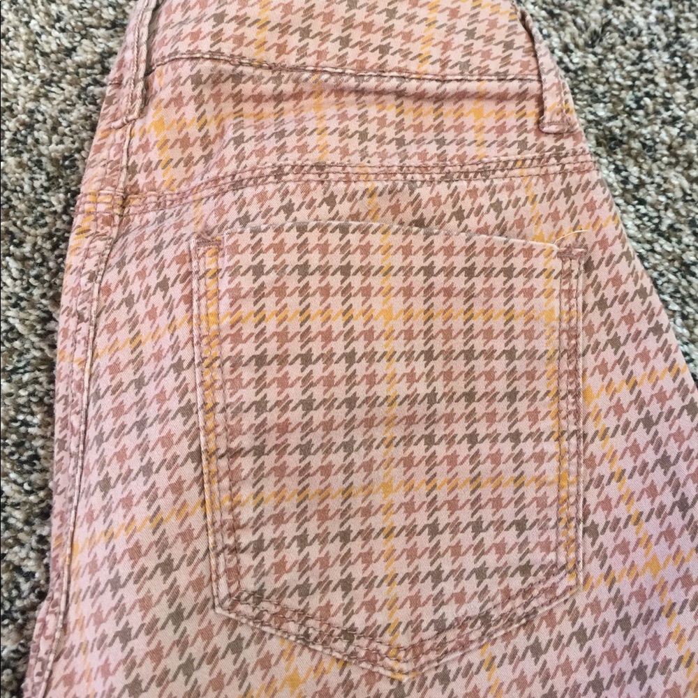 Modern Cropped Hounds Tooth Pants