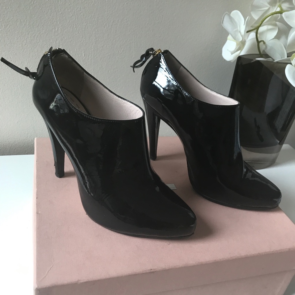 Miu Miu Patent leather Bootie