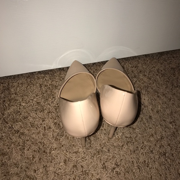 Beige patent leather heels - Picture 3 of 7