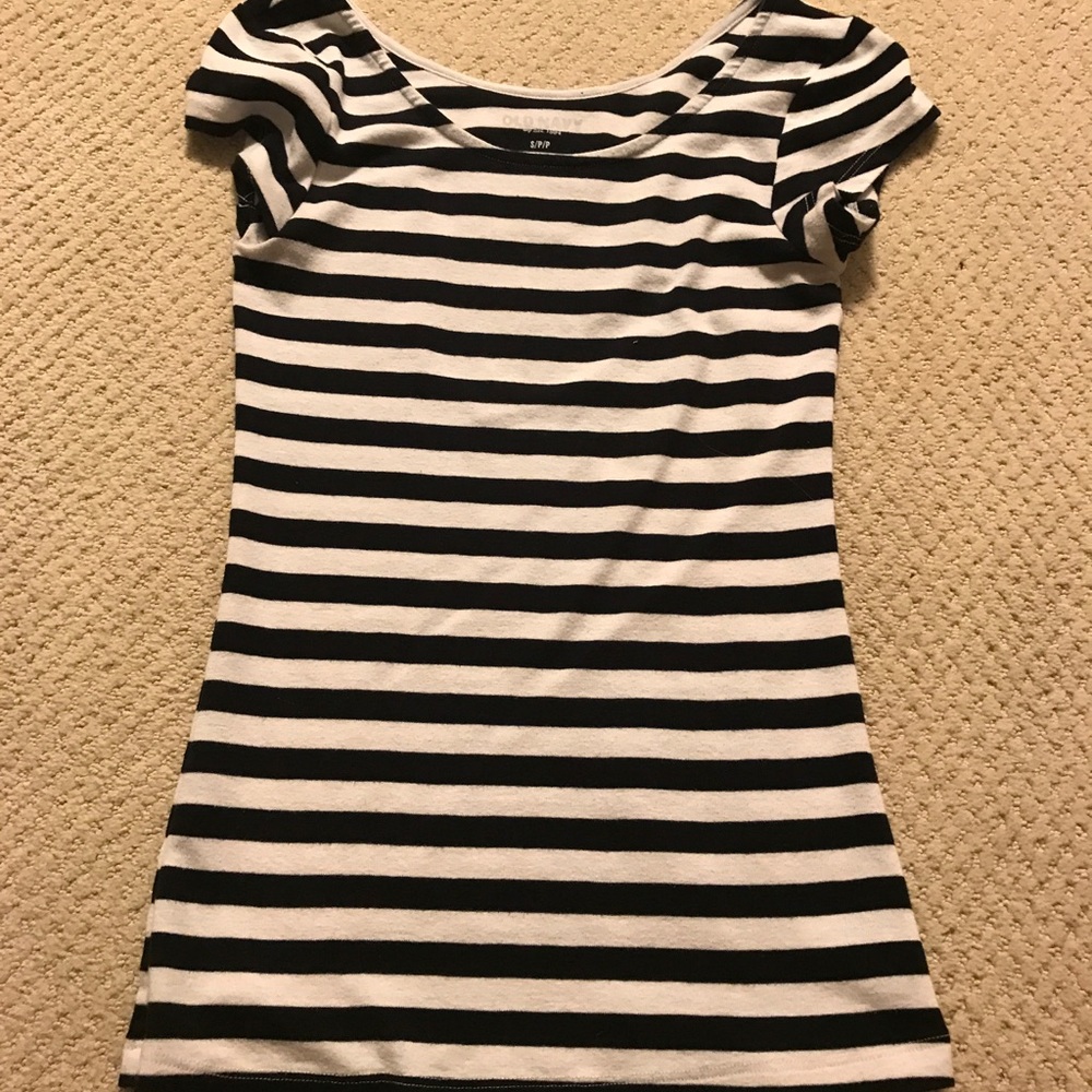 Old Navy top