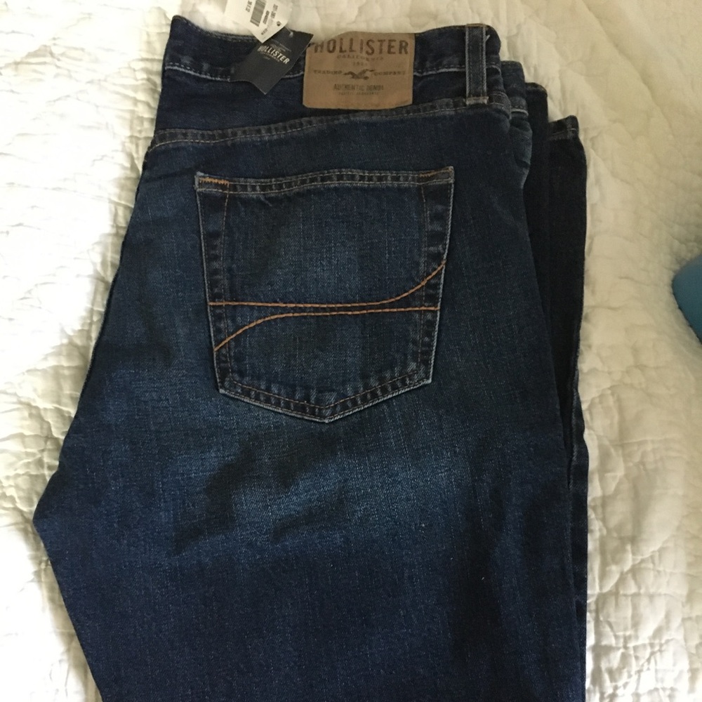 Brand new Men's Hollister classic straight jeans