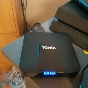 Meet your Posher, Emmanuel