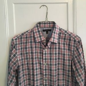 Banana Republic. Non-iron slim fit. Med. Red/blue.