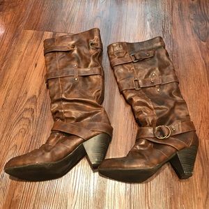 Gently used boots. Worn probably 10 times