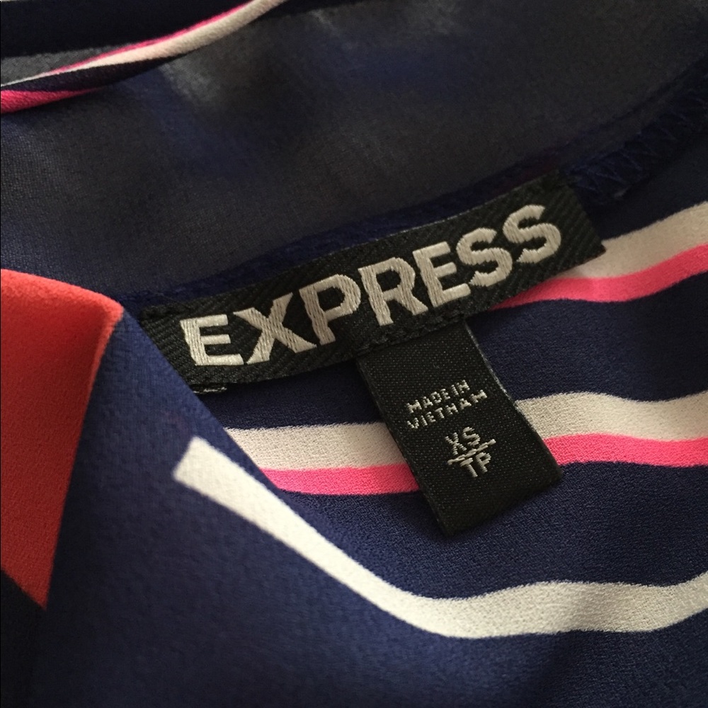 EXPRESS top - Picture 3 of 3