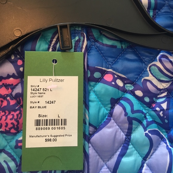 Girls large Lilly Pulitzer vest.  NWT - Picture 2 of 3