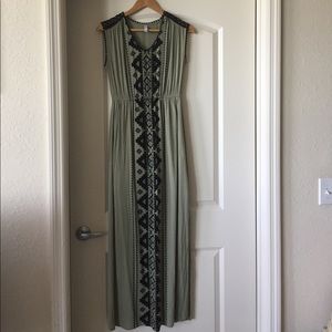 Green maxi dress