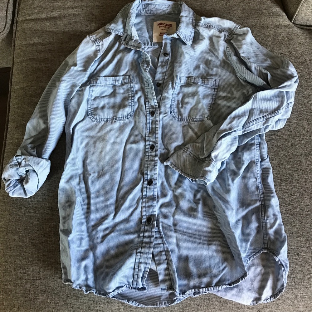 Loose fitting women's top