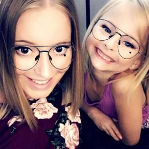 Meet your Posher, Brittney