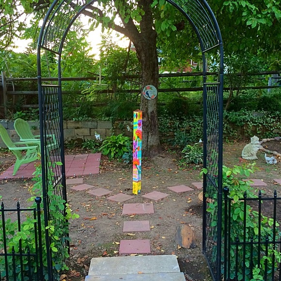 Meet Your Posher - Picture 8 of 8