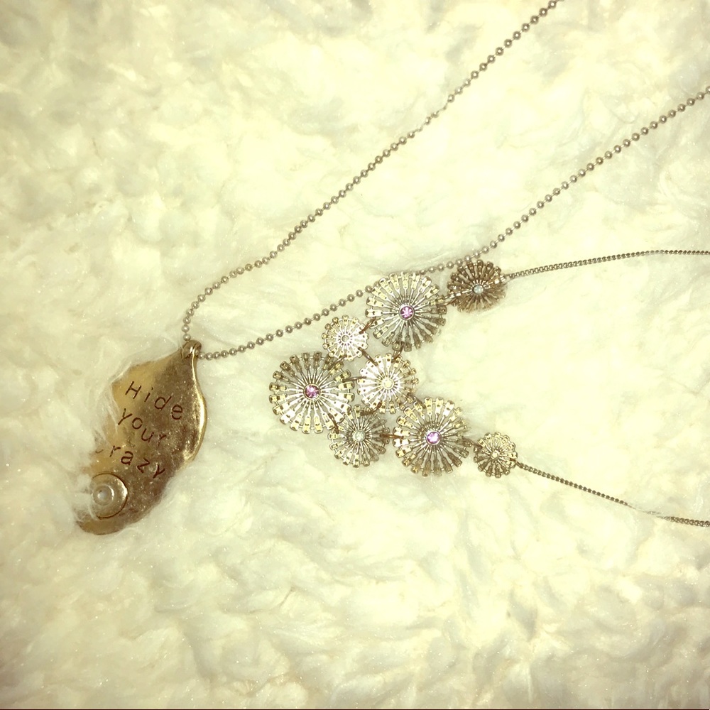 Super cute necklace bundle