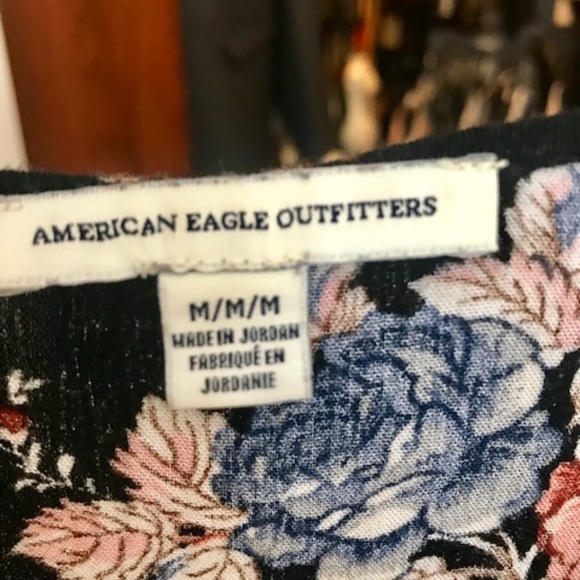 American Eagle Floral Top - Picture 3 of 3