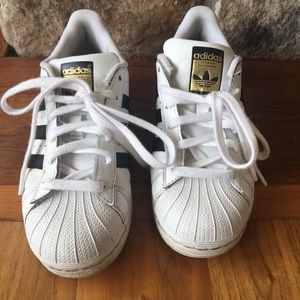 Adidas Superstar black and white sneaker