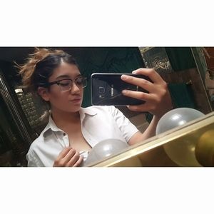 Meet your Posher, Vanessa