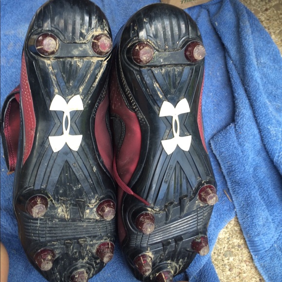 Cleats very good condition - Picture 4 of 5