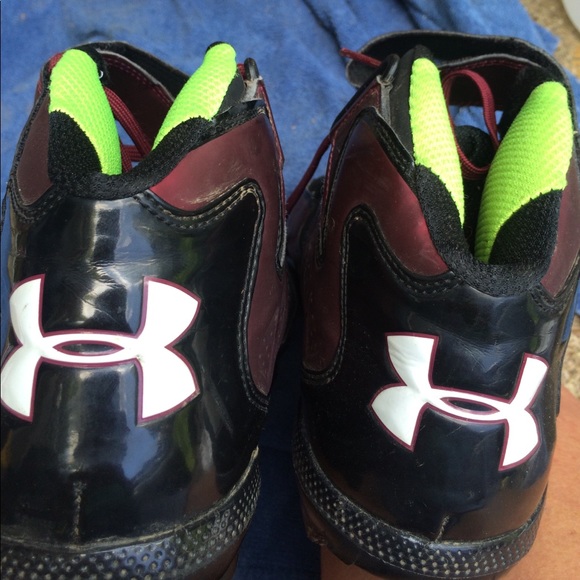 Cleats very good condition - Picture 3 of 5