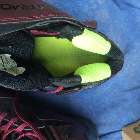 Cleats very good condition - Picture 5 of 5