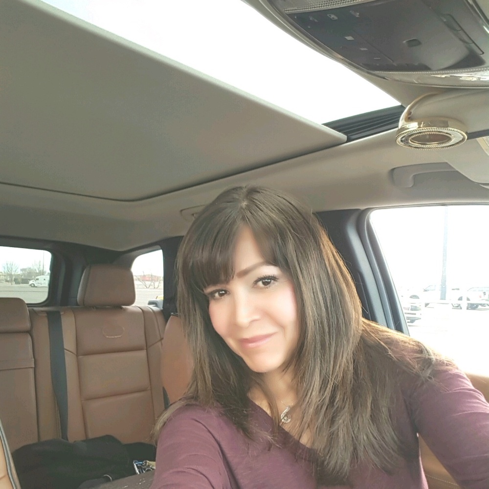 Meet your Posher, Olivia