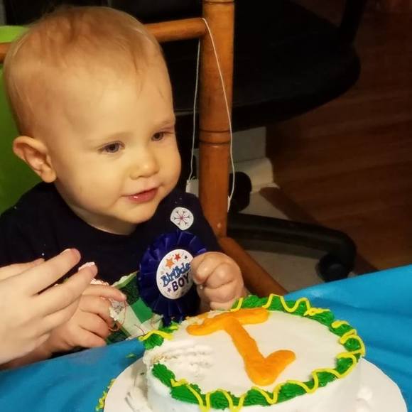 Meet your Posher, Liz - Picture 1 of 1