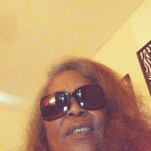 Meet your Posher, Marchita