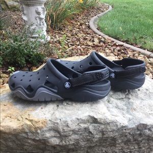 Men's black and gray crocs size 10