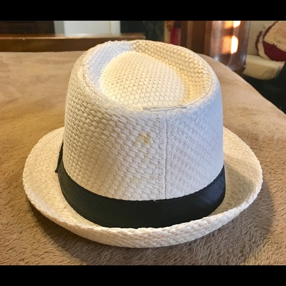 Fedora hat 🎩 - Picture 2 of 3