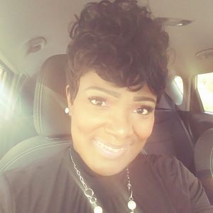 Meet your Posher, Pamela