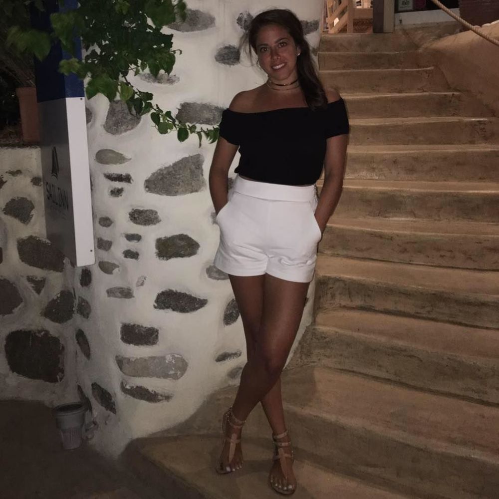 Meet your Posher, Ariella