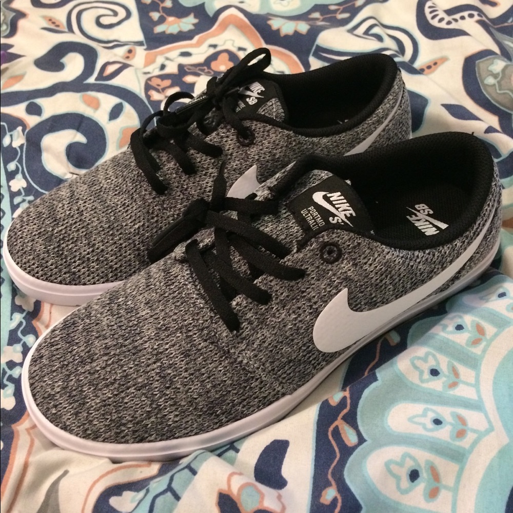 ***SOLD***Nike SB portmore II ultralight