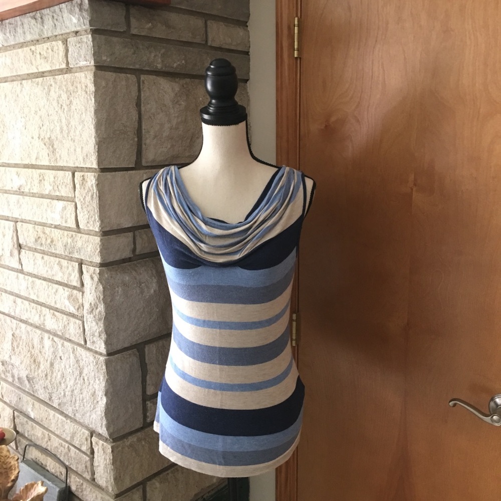Cute sleeveless top