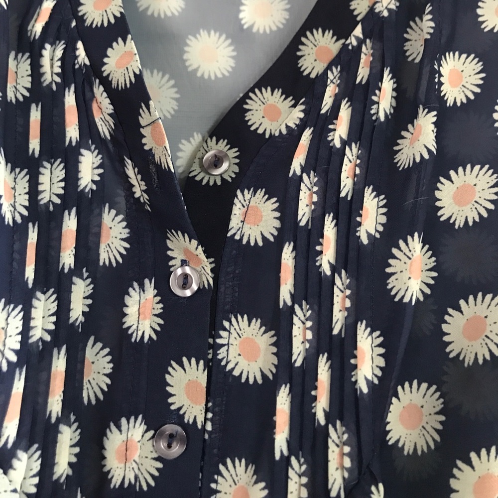 Shirt - Picture 2 of 2