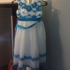 4 beautiful little girls dresses