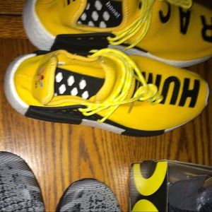 yellow human races brand new never worn ❗️