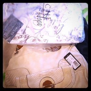 Miche purse and changing insert