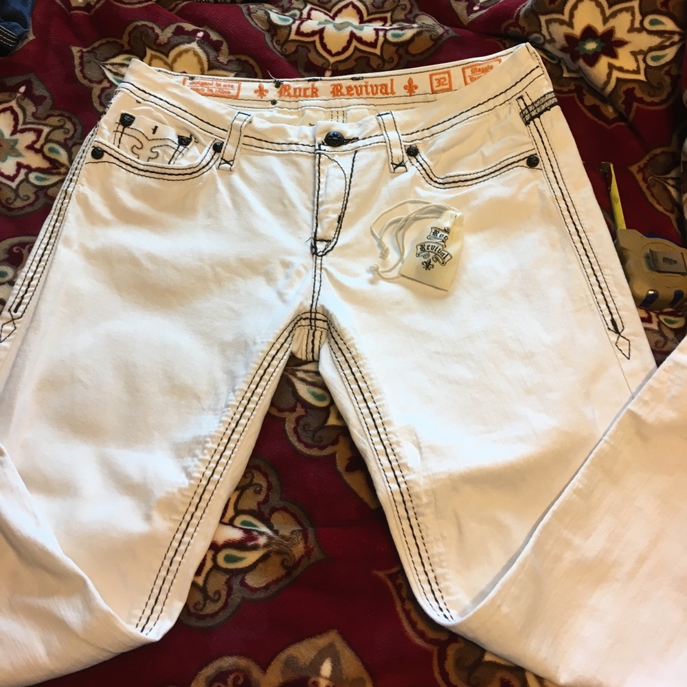 Rare White Rock Revival Capri