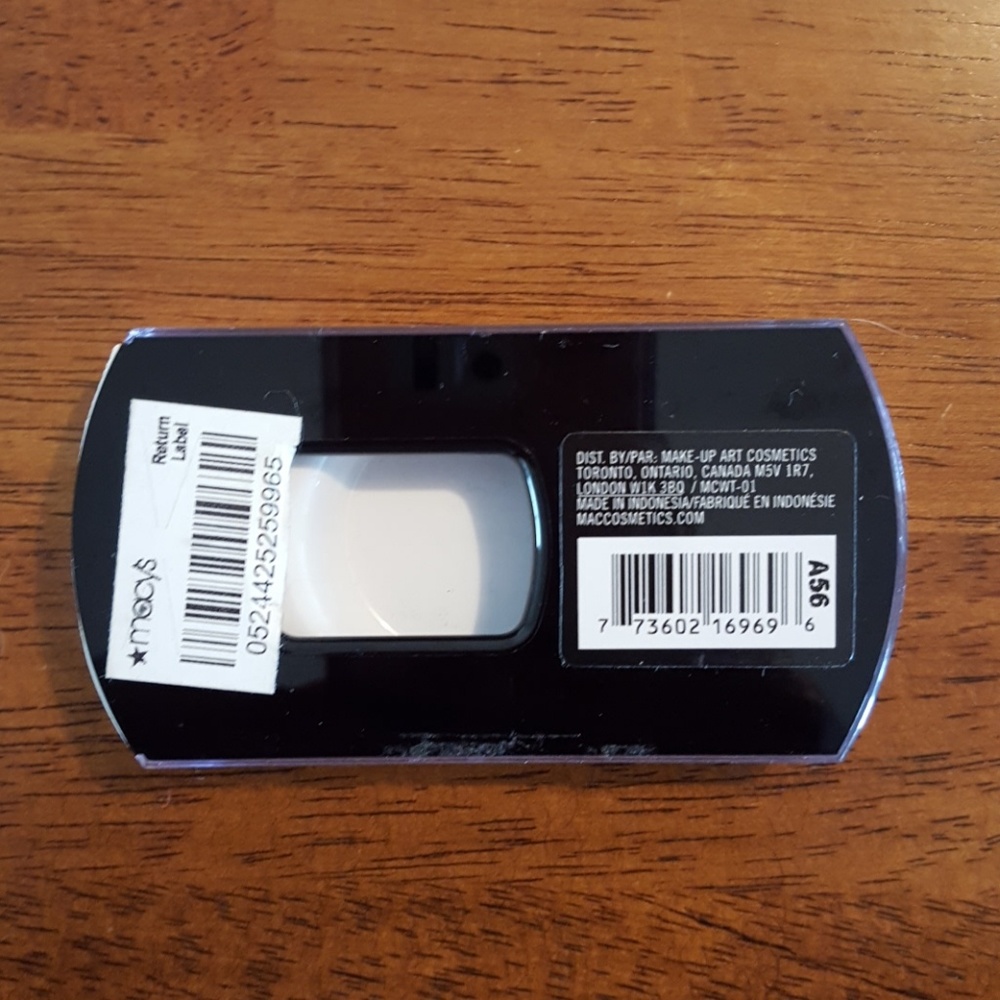 BNIB MAC Lashes - Picture 2 of 5
