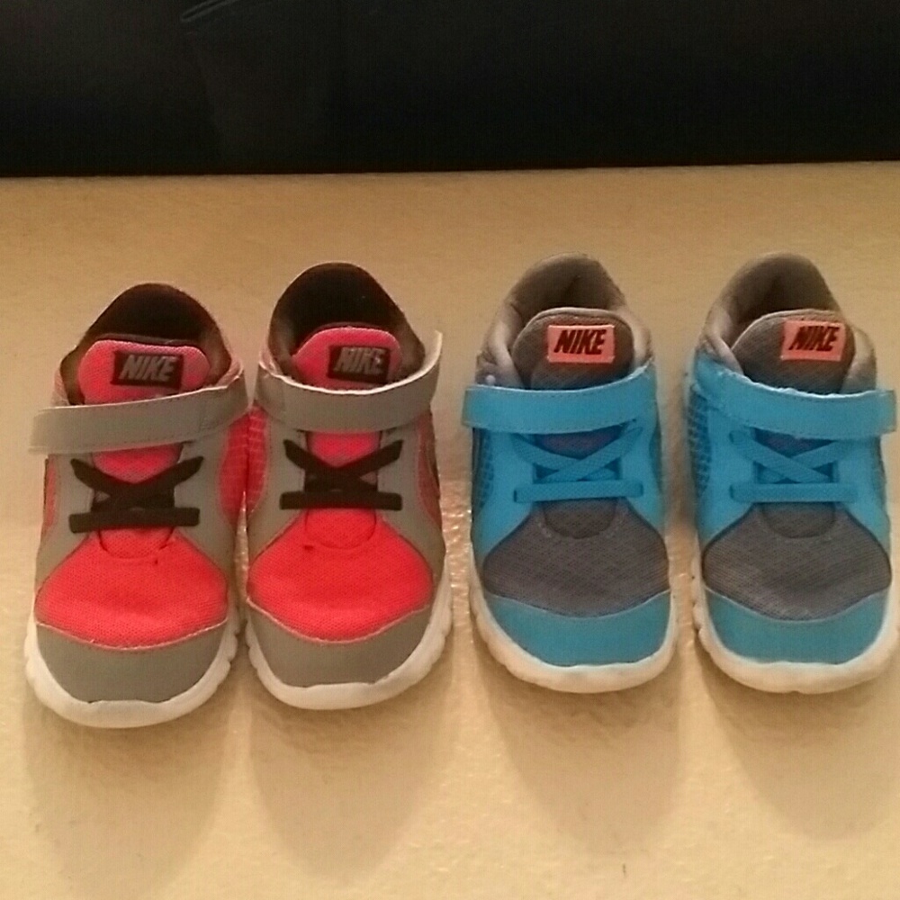 Size 8 toddler Nike shoes (2 pairs)