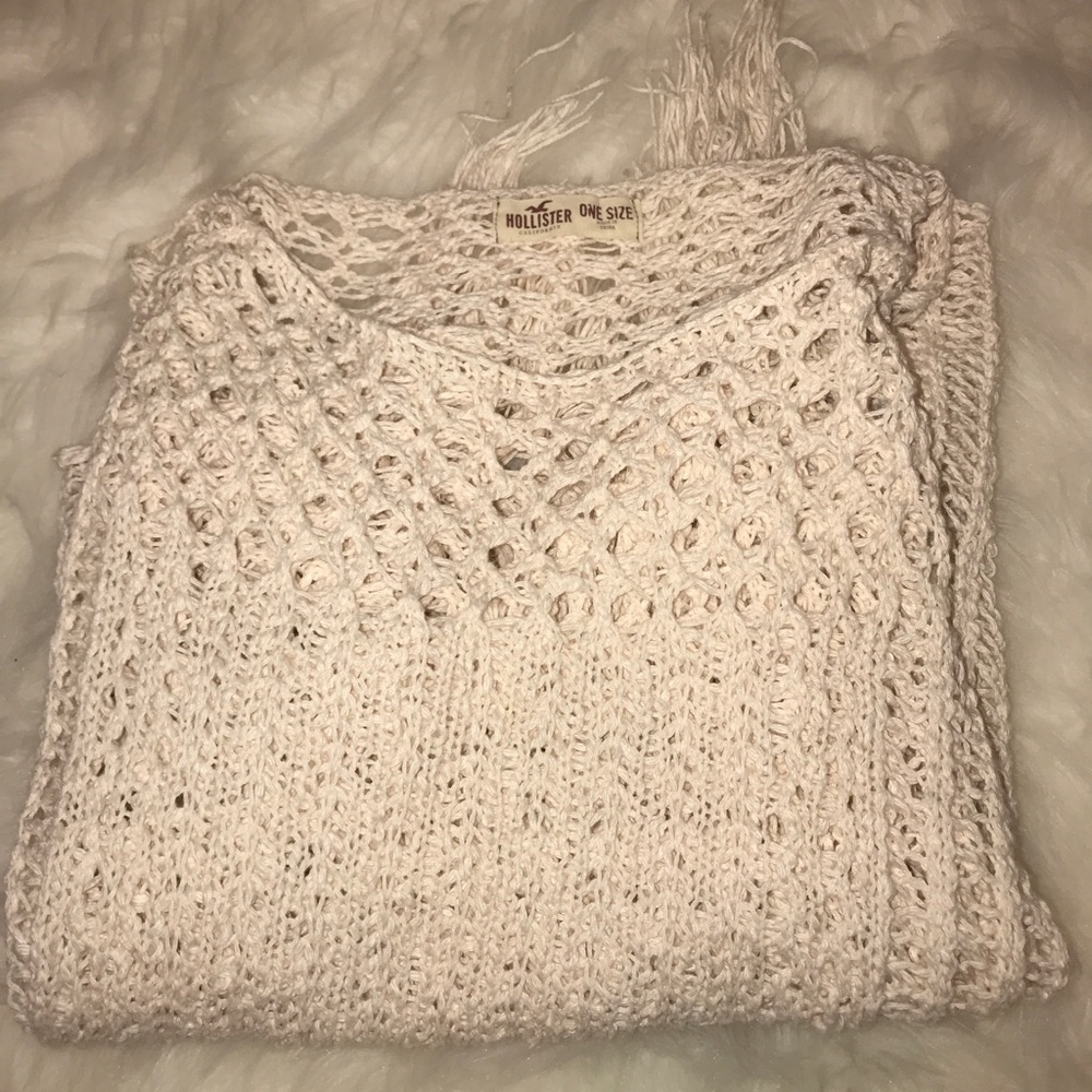 Hollister short sleeve sweater