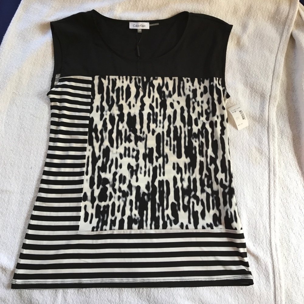 Vintage Calvin Klein Black and White Shirt - Picture 2 of 4