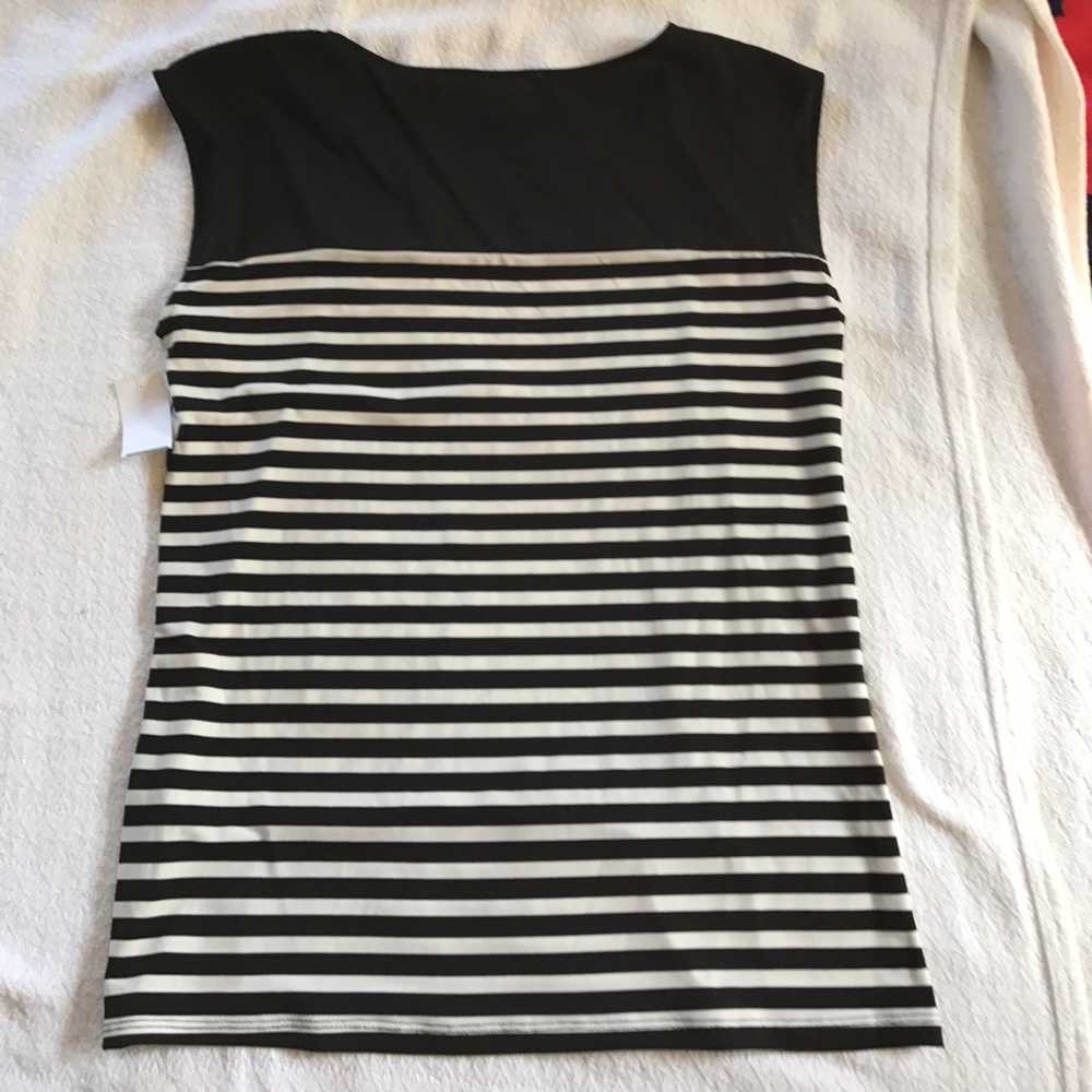 Vintage Calvin Klein Black and White Shirt - Picture 4 of 4
