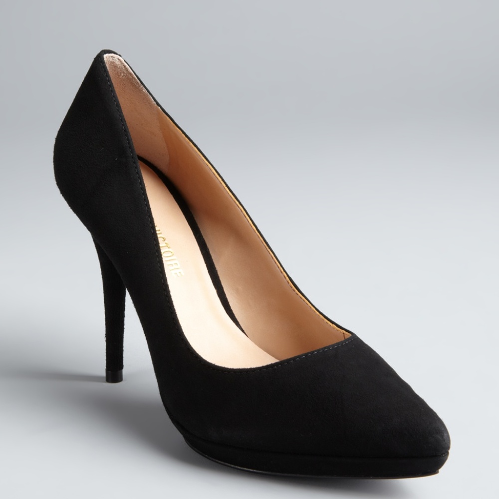 Pour La Victoire Suede 'Daina' Point Toe Platforms
