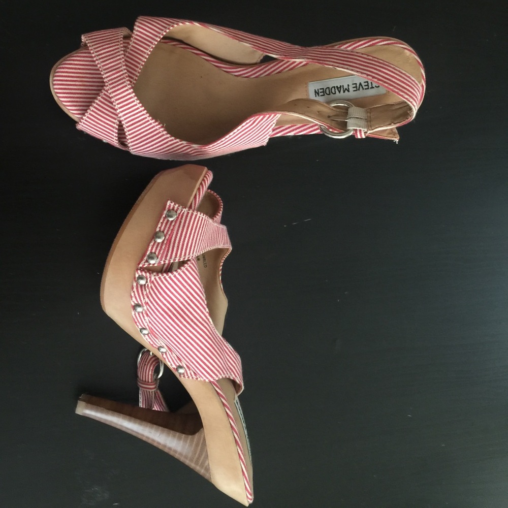 Steve Madden platform heels! Red & white striped.